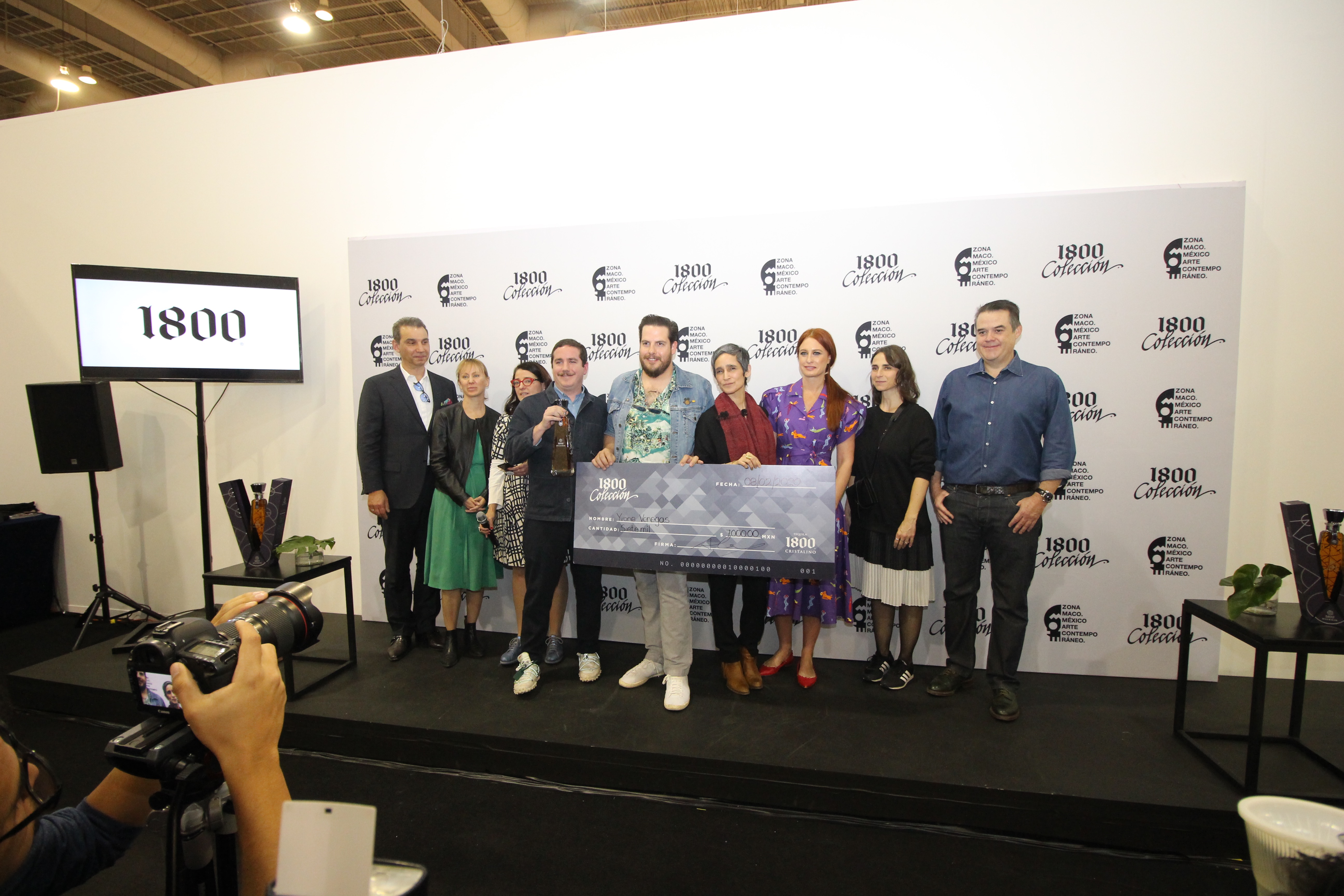Juan Domingo Beckmann entregó el Premio “Tequila 1800 Colección” a las mejores propuestas de Zona Maco #regionmx