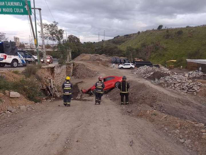 Auto se descarrilla en la carretera Atizapán-Nicolás Romero #regionmx