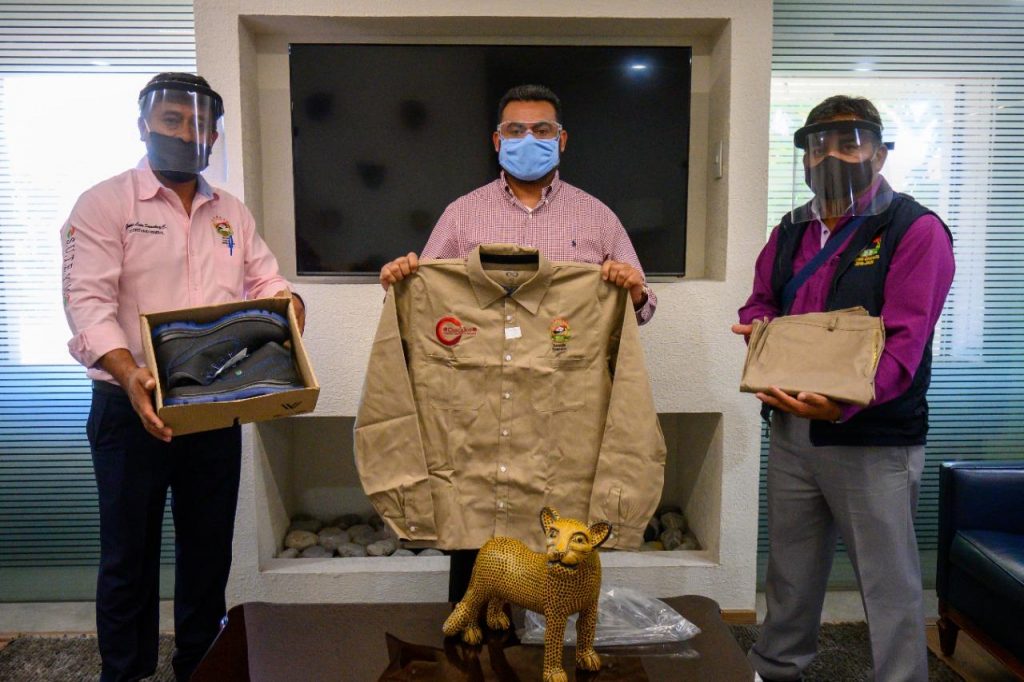 Darwin Eslava entrega uniformes a sindicalizados del SUTEyM #regionmx