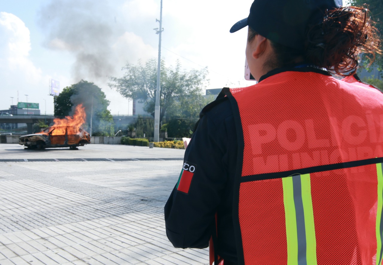 Simulan incendio de un auto para medir respuesta de las personas, durante simulacro del 19s en Naucalpan #regionmx