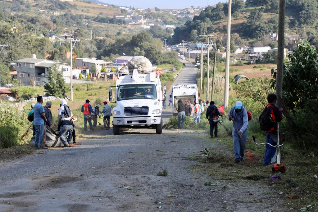 Realizan bacheo y trabajos de limpieza en Santiago Tepatlaxco #regionmx