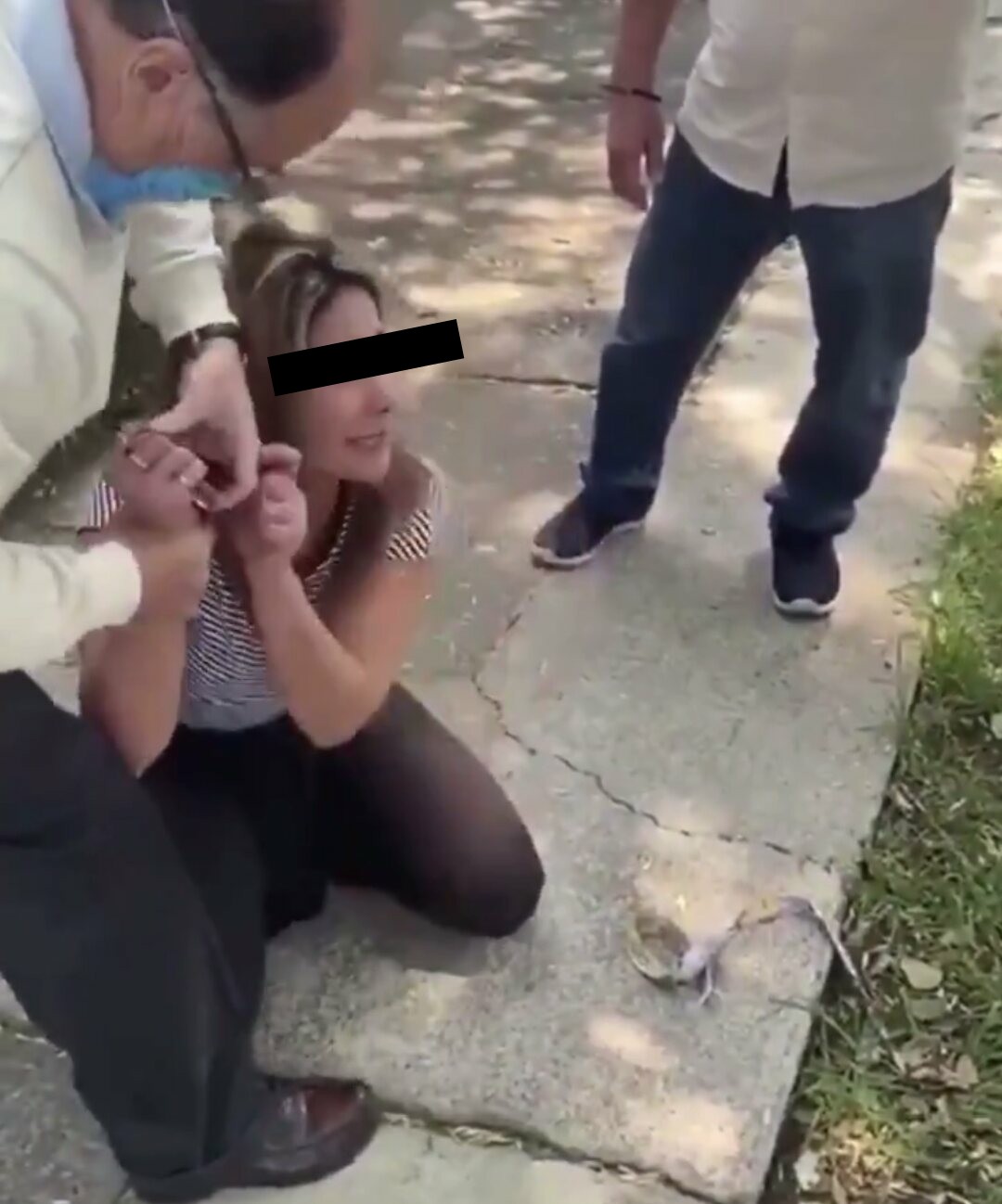 Captan a notario violentando a su esposa en calles de Naucalpan #regionmx