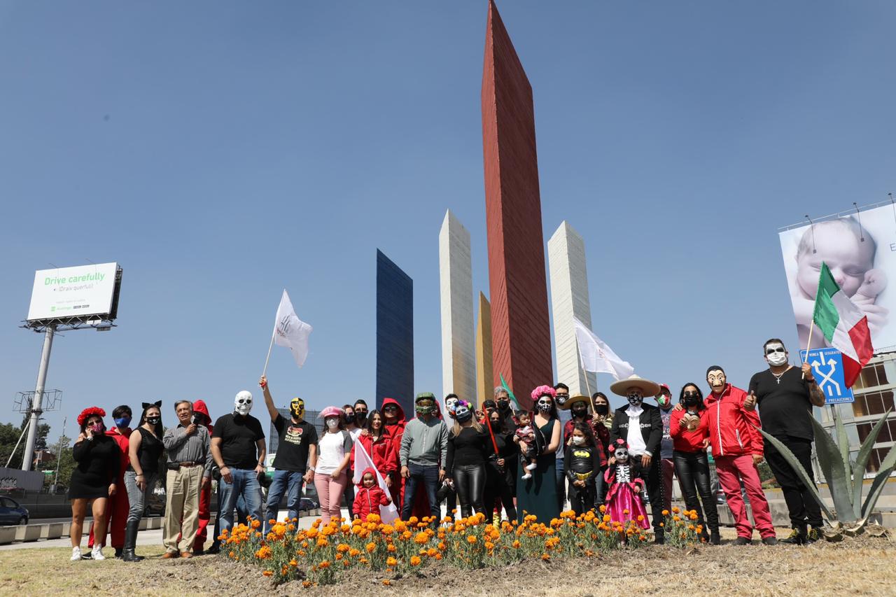 Mini Coppers ruedan por el Día de Muertos en Naucalpan #regionmx