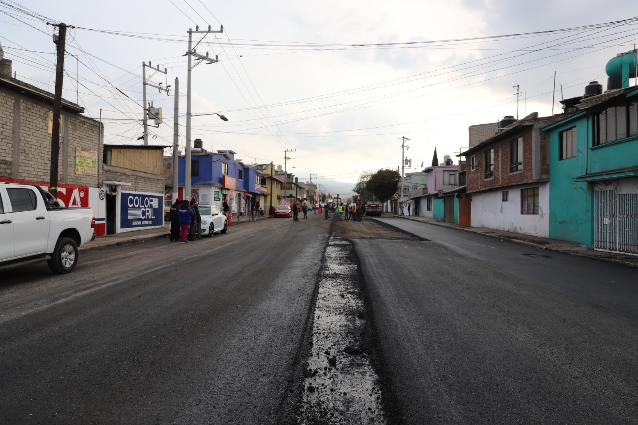 Trabaja Toluca en la repavimentación de la avenida Alpinismo, en San Buenaventura #regionmx