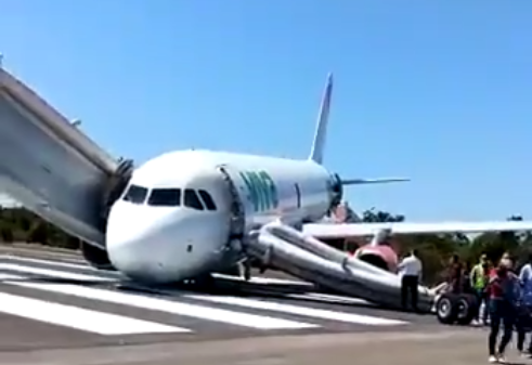 Avión de Viva Aerobús falla al despegar en Puerto Vallarta y da tremendo susto a sus pasajeros #regionmx