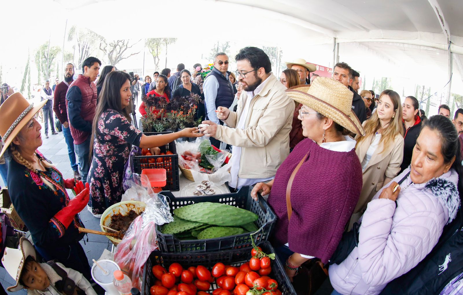 Isaac Montoya inaugura “Mi tianguis Colibrí” en el Parque Revolución #regionmx