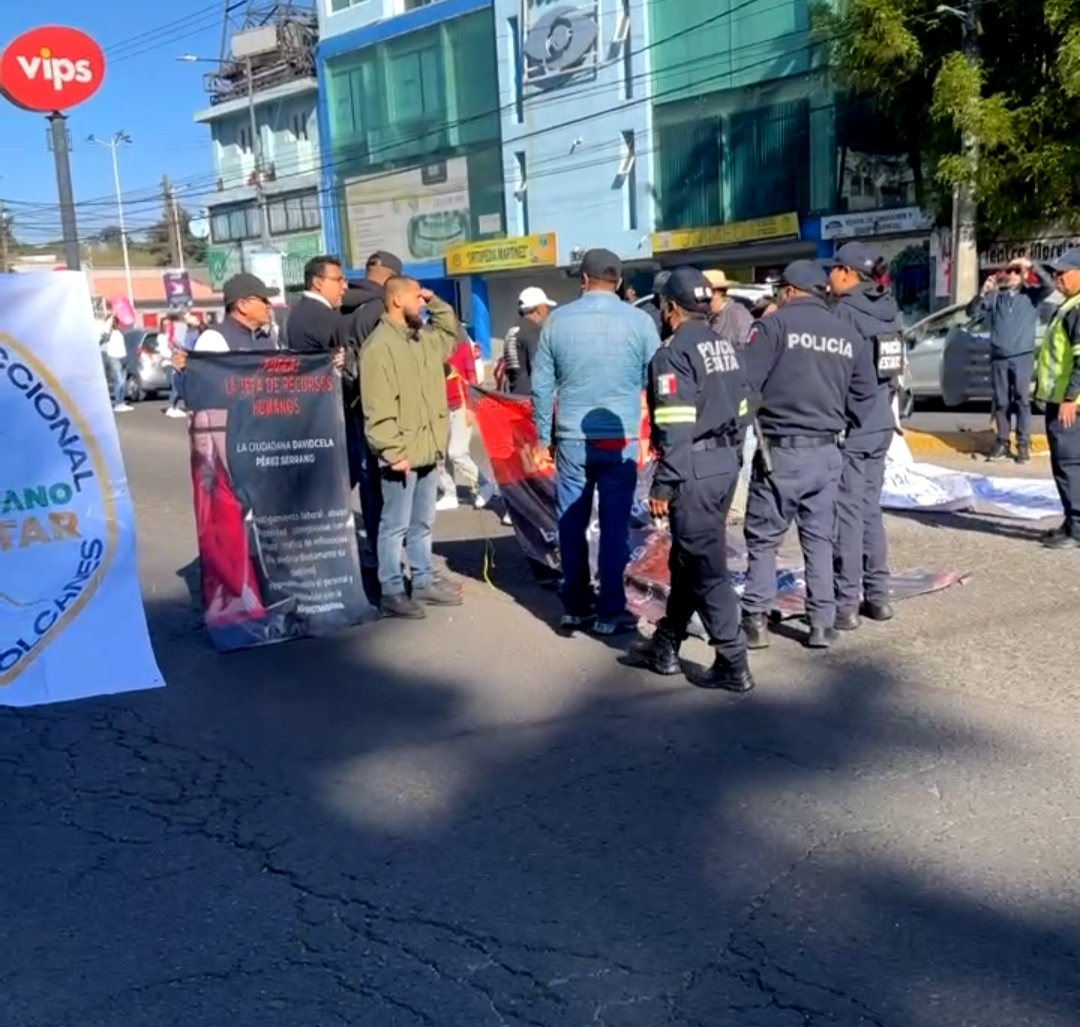 Trabajadores de la salud desquician Tollocan #regionmx 